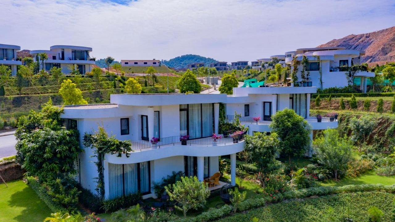 Review Ivory Villas and Resort Hòa Bình